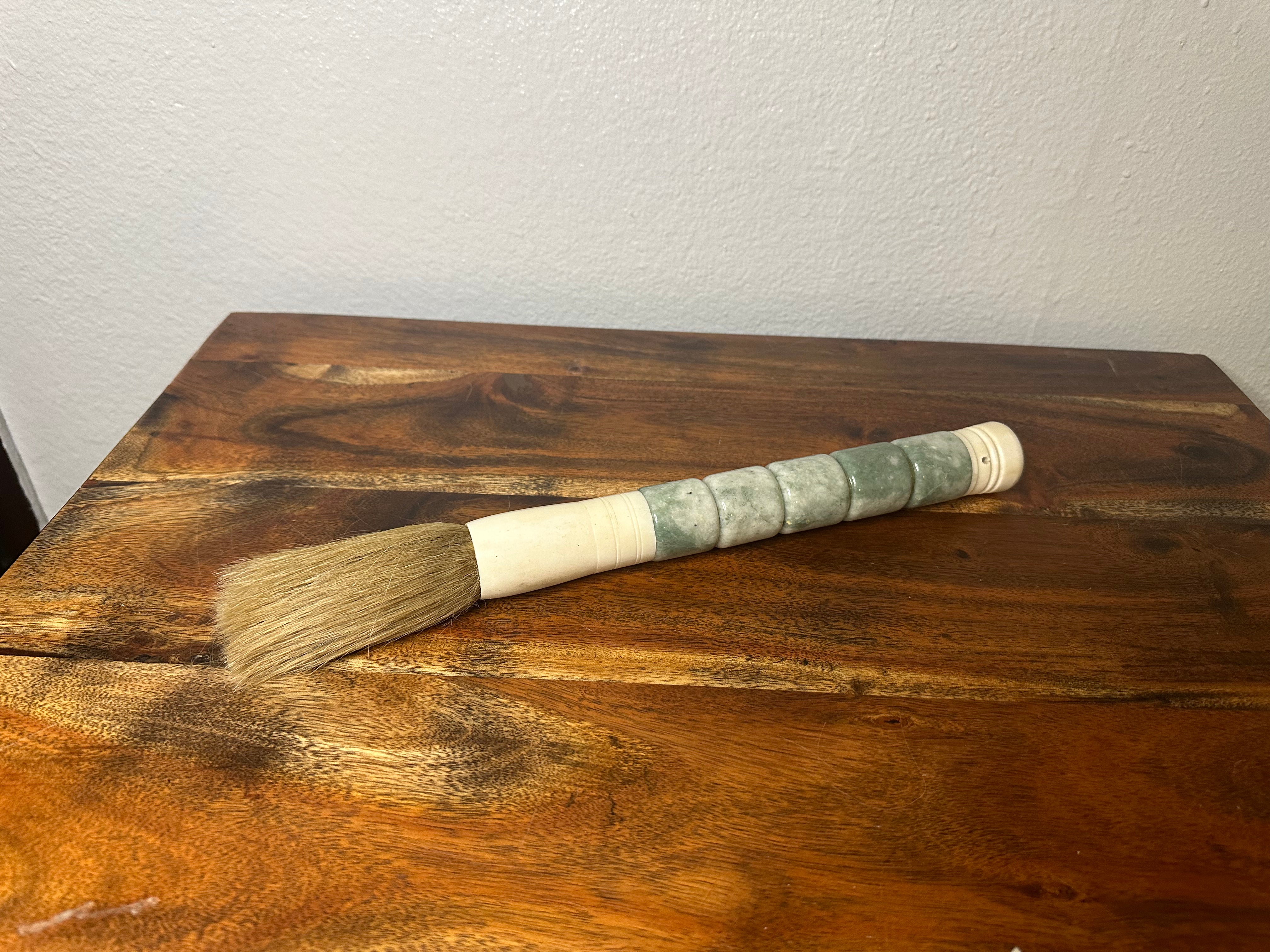 White Cylindrical Jade Calligraphy Brush